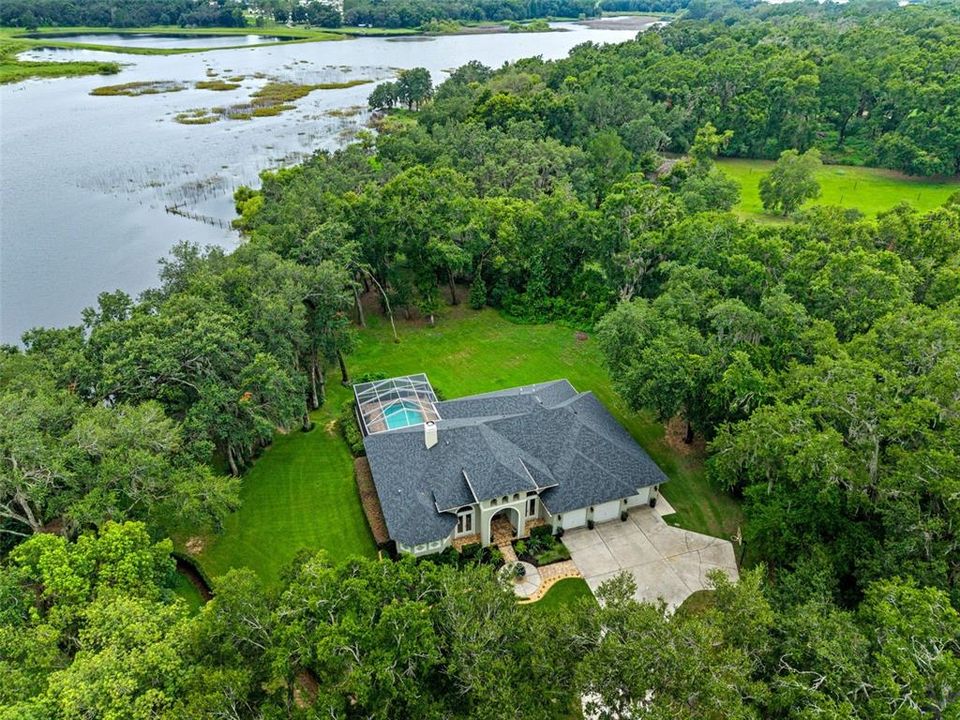 最近售出: $989,000 (4 贝兹, 3 浴室, 2902 平方英尺)