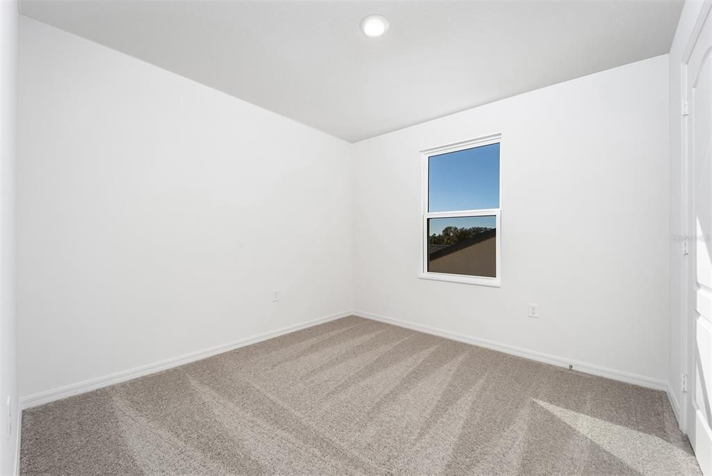 待售: $343,900 (4 贝兹, 2 浴室, 1811 平方英尺)