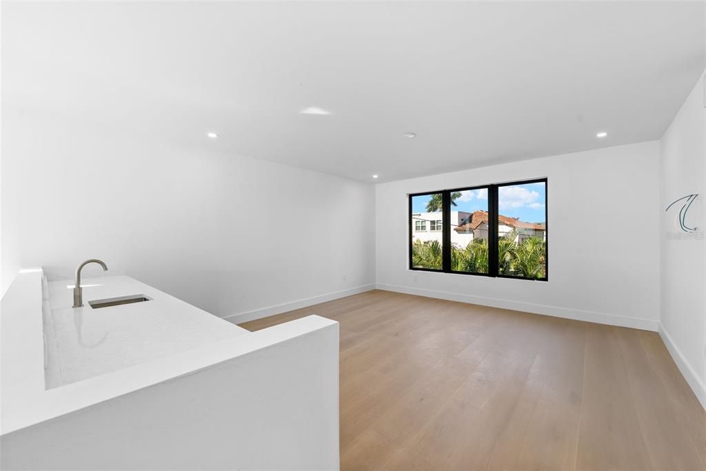 待售: $6,700,000 (5 贝兹, 5 浴室, 6054 平方英尺)