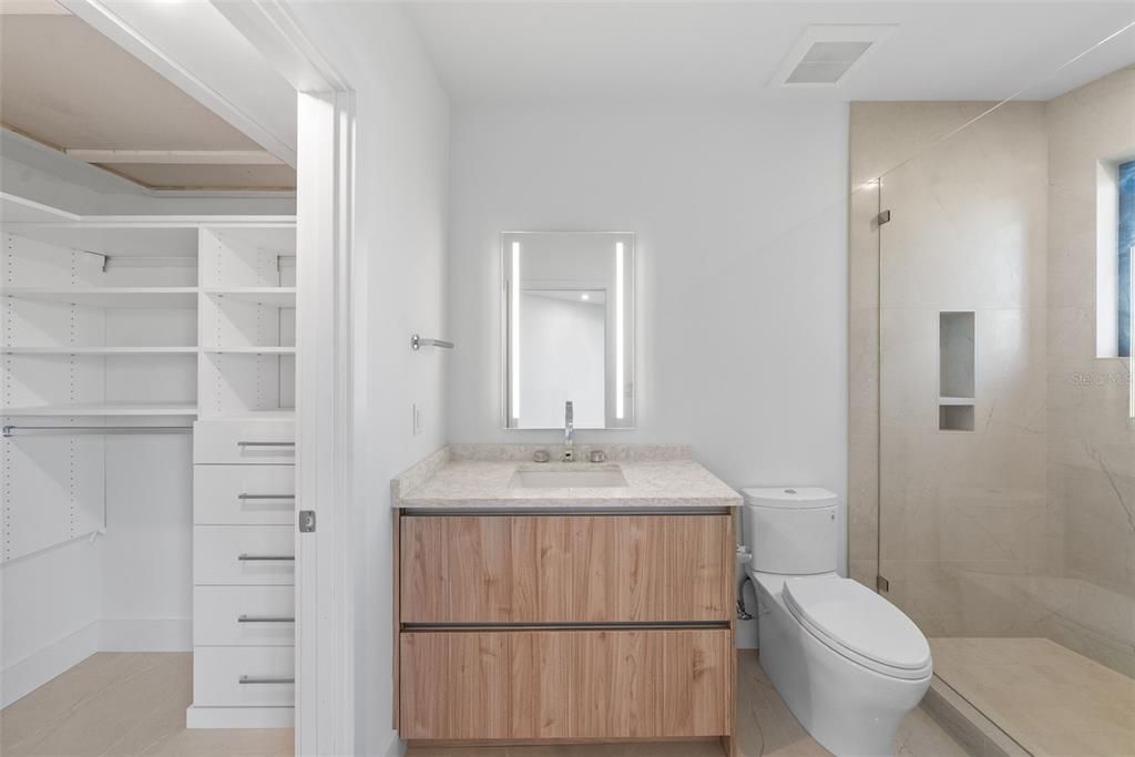 待售: $6,700,000 (5 贝兹, 5 浴室, 6054 平方英尺)