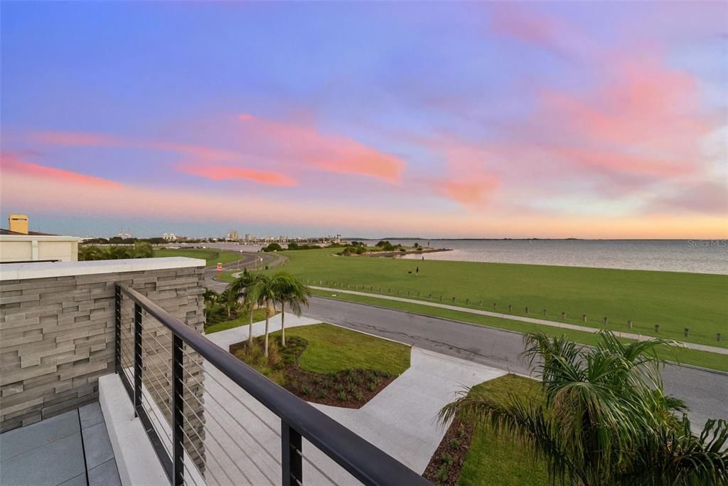 待售: $6,700,000 (5 贝兹, 5 浴室, 6054 平方英尺)