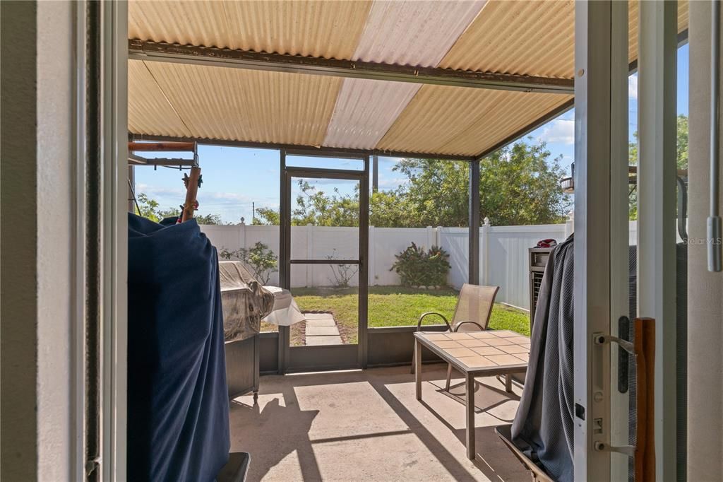 Activo con contrato: $505,000 (6 camas, 4 baños, 3514 Pies cuadrados)