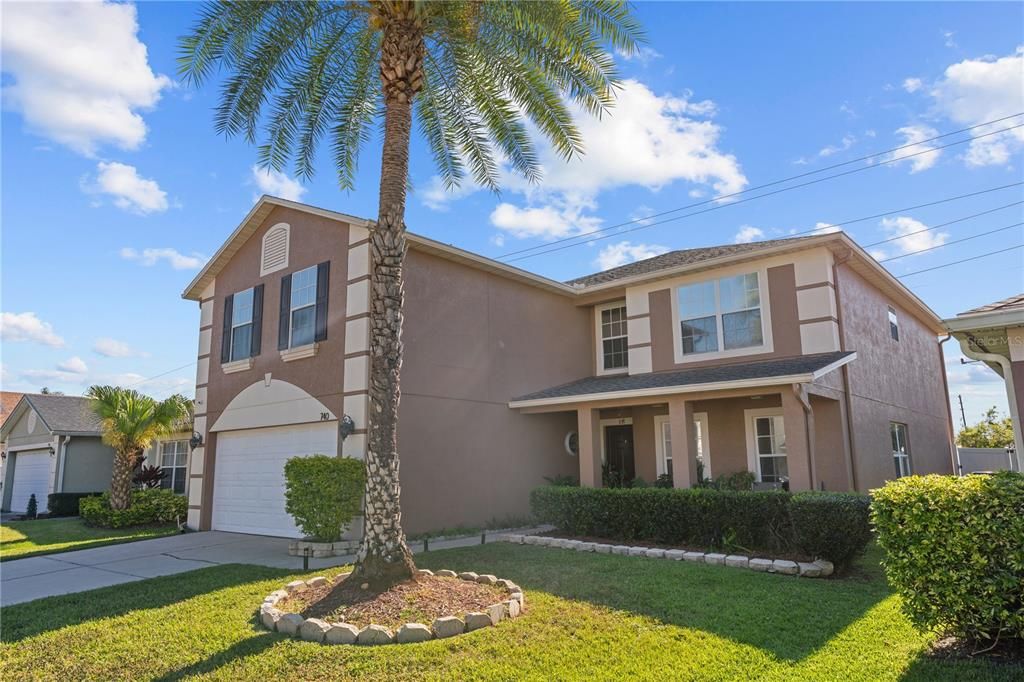 Activo con contrato: $505,000 (6 camas, 4 baños, 3514 Pies cuadrados)