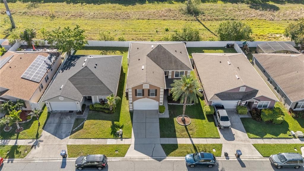 Activo con contrato: $505,000 (6 camas, 4 baños, 3514 Pies cuadrados)