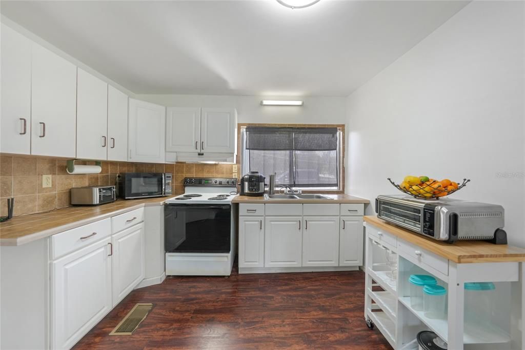 En Venta: $130,000 (3 camas, 2 baños, 1164 Pies cuadrados)