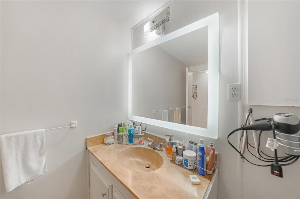 En Venta: $130,000 (3 camas, 2 baños, 1164 Pies cuadrados)