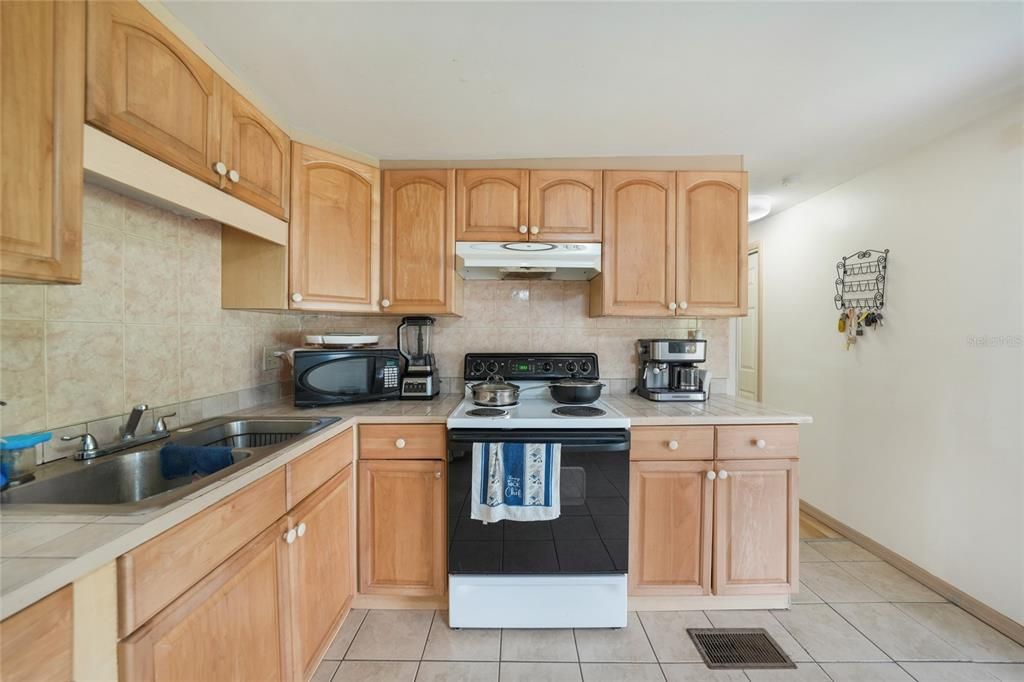 En Venta: $130,000 (3 camas, 2 baños, 1164 Pies cuadrados)