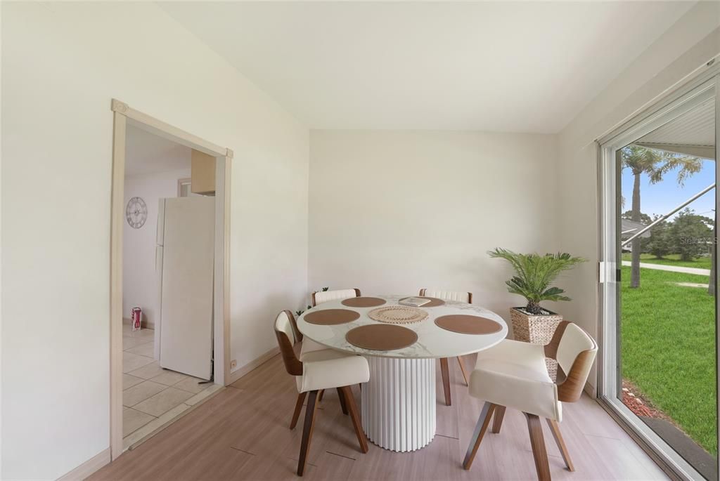 En Venta: $130,000 (3 camas, 2 baños, 1164 Pies cuadrados)