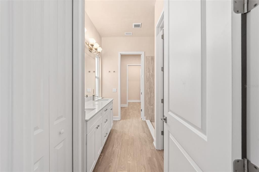 Active With Contract: $365,000 (3 beds, 2 baths, 1640 Square Feet)