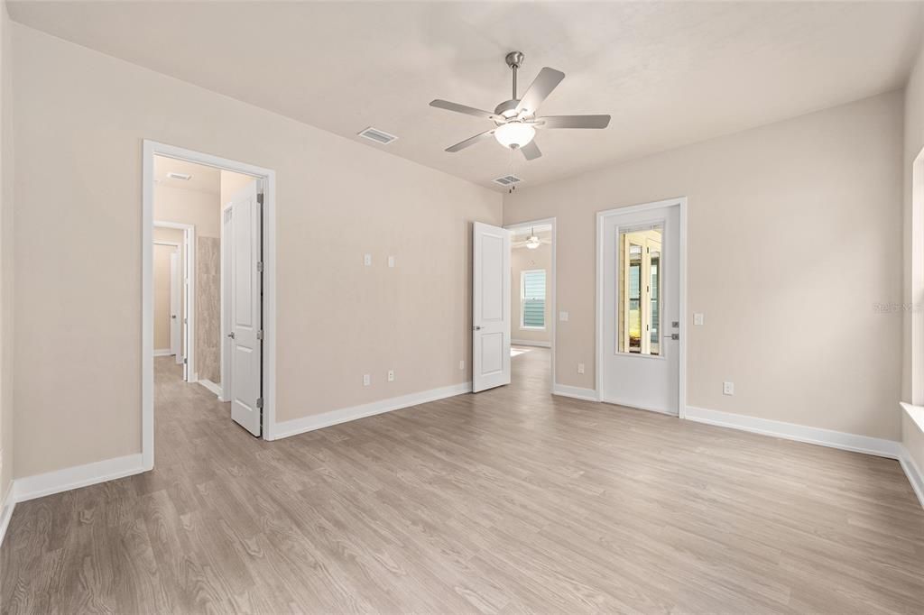 Active With Contract: $365,000 (3 beds, 2 baths, 1640 Square Feet)