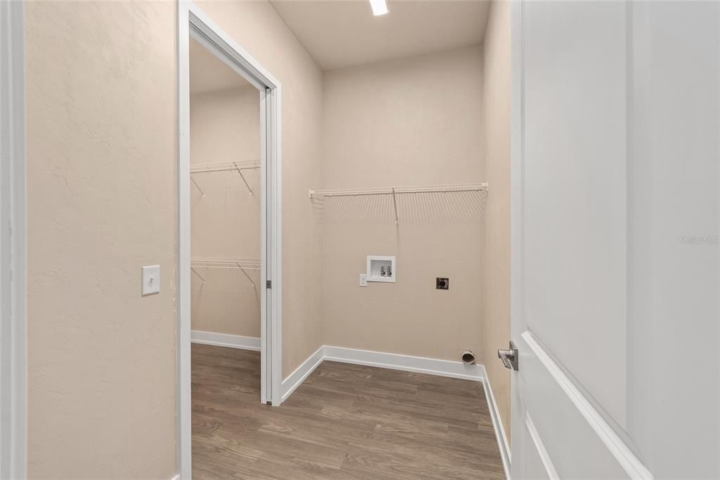 Active With Contract: $365,000 (3 beds, 2 baths, 1640 Square Feet)