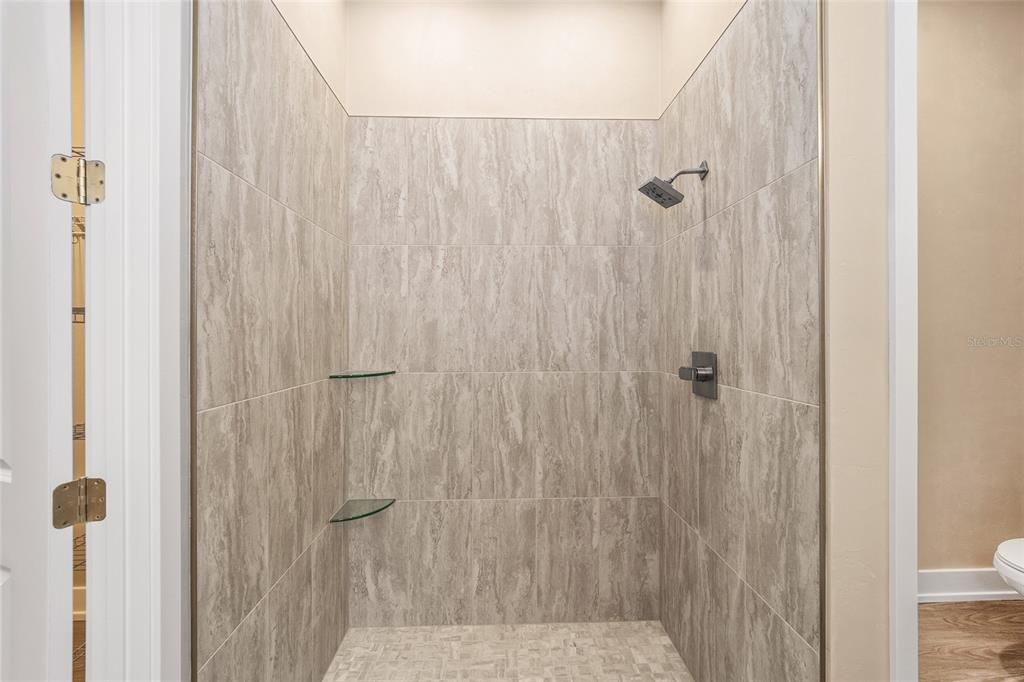 Active With Contract: $365,000 (3 beds, 2 baths, 1640 Square Feet)