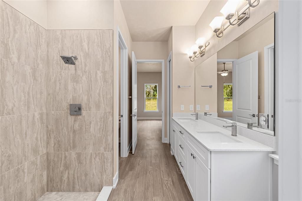 Active With Contract: $365,000 (3 beds, 2 baths, 1640 Square Feet)