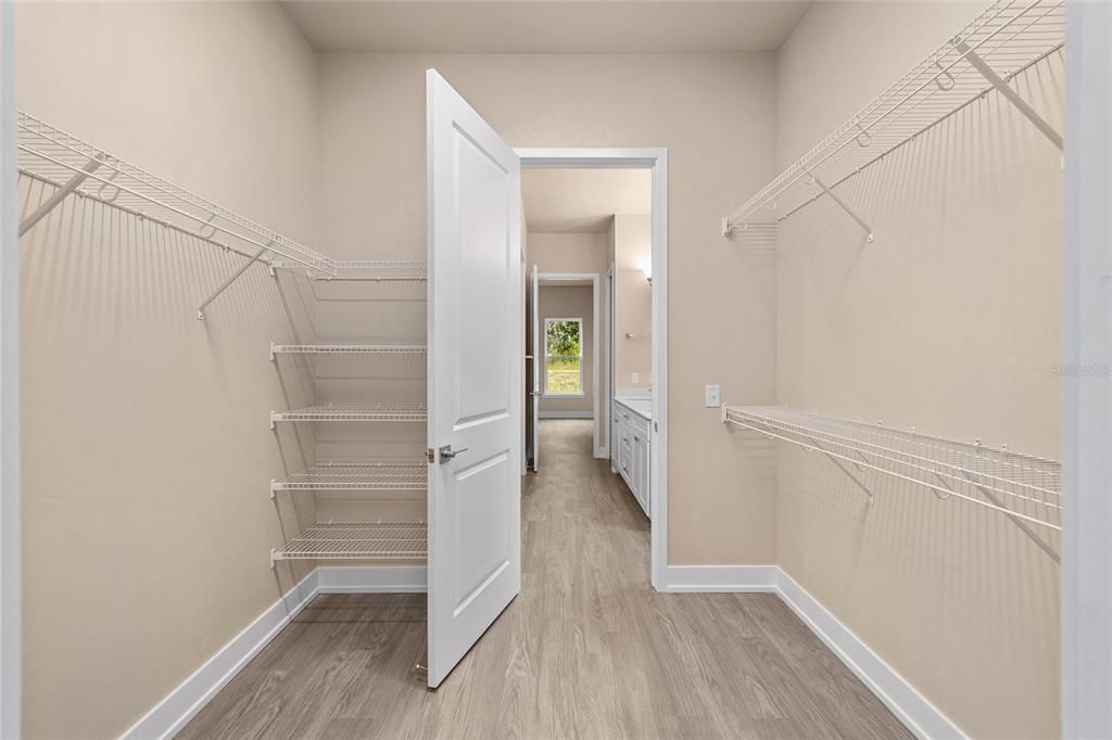 Active With Contract: $365,000 (3 beds, 2 baths, 1640 Square Feet)