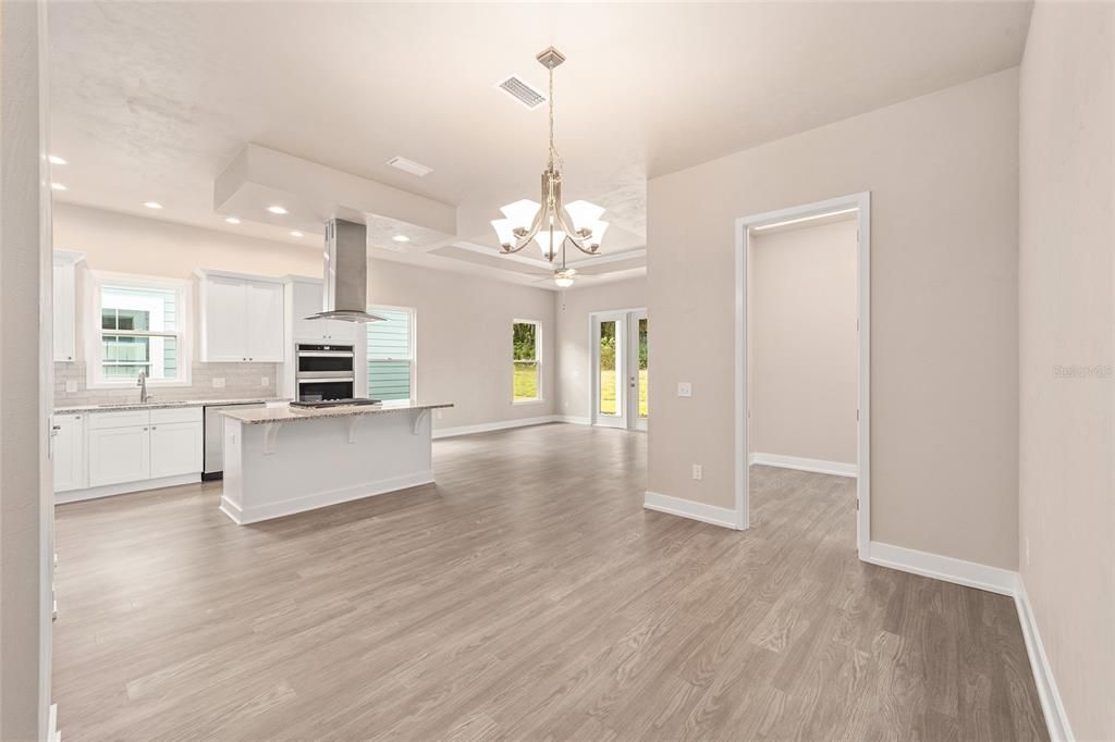 Active With Contract: $365,000 (3 beds, 2 baths, 1640 Square Feet)