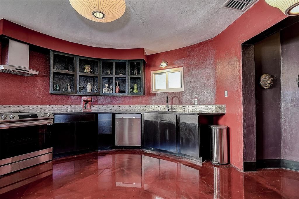 На продажу: $565,000 (2 спален, 2 ванн, 2039 Квадратных фут)