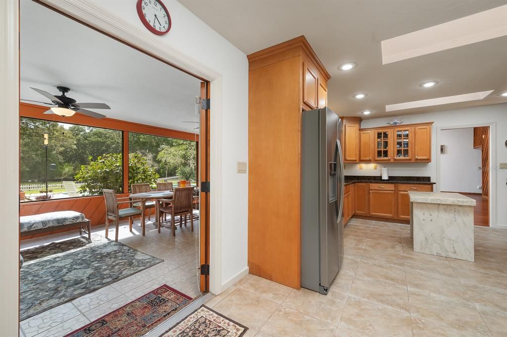 待售: $725,000 (3 贝兹, 3 浴室, 2840 平方英尺)