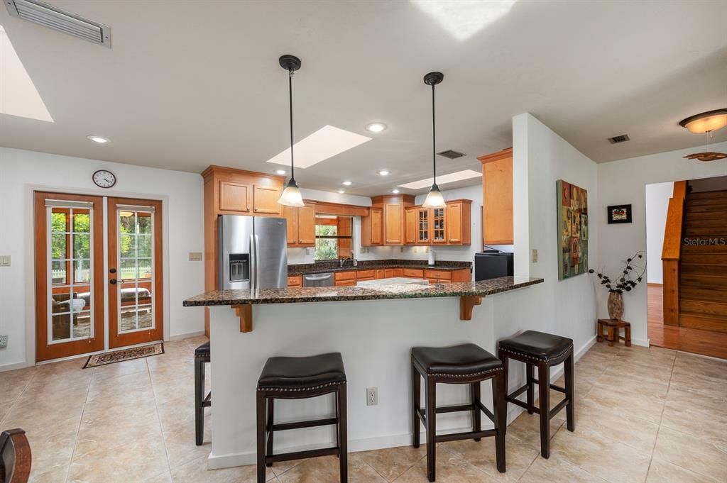 待售: $725,000 (3 贝兹, 3 浴室, 2840 平方英尺)