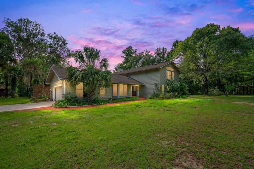 待售: $725,000 (3 贝兹, 3 浴室, 2840 平方英尺)