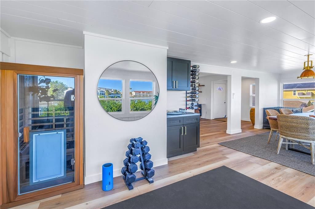 For Rent: $13,000 (3 beds, 2 baths, 1690 Square Feet)