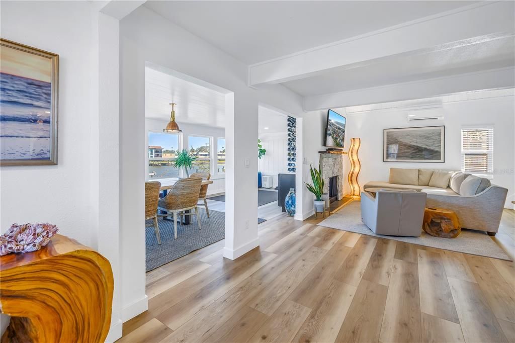 For Rent: $13,000 (3 beds, 2 baths, 1690 Square Feet)