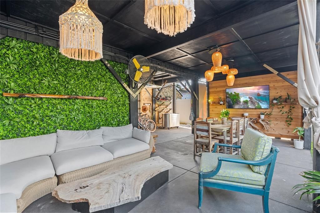 For Rent: $13,000 (3 beds, 2 baths, 1690 Square Feet)