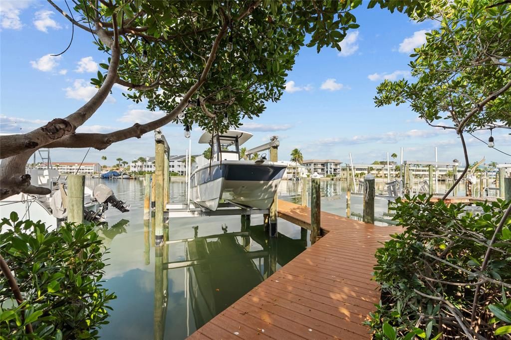 For Rent: $13,000 (3 beds, 2 baths, 1690 Square Feet)