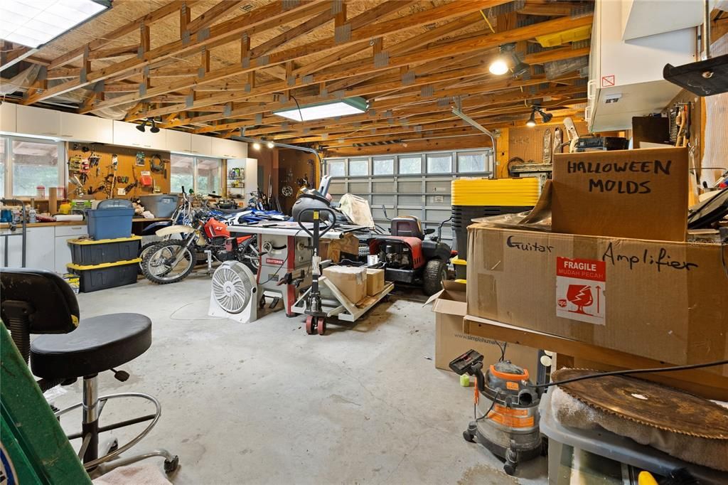 For Sale: $585,000 (25.23 acres)