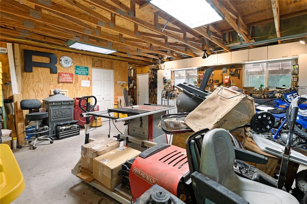 For Sale: $585,000 (25.23 acres)