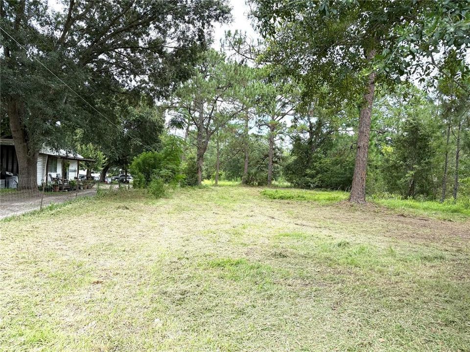 待售: $249,900 (3.05 acres)