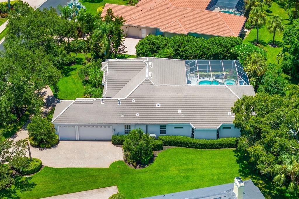 Activo con contrato: $1,074,900 (3 camas, 3 baños, 3174 Pies cuadrados)