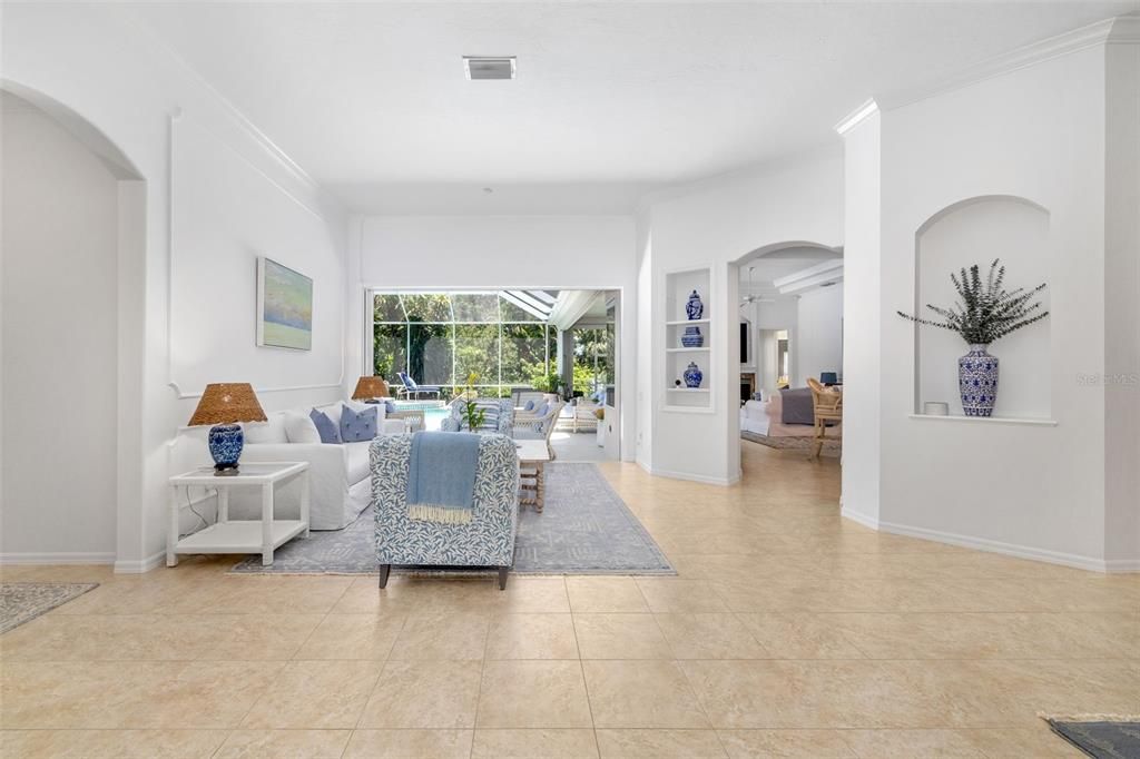 Activo con contrato: $1,074,900 (3 camas, 3 baños, 3174 Pies cuadrados)