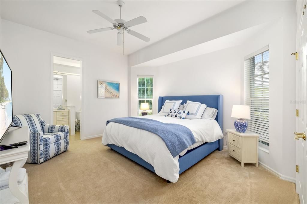 Activo con contrato: $1,074,900 (3 camas, 3 baños, 3174 Pies cuadrados)