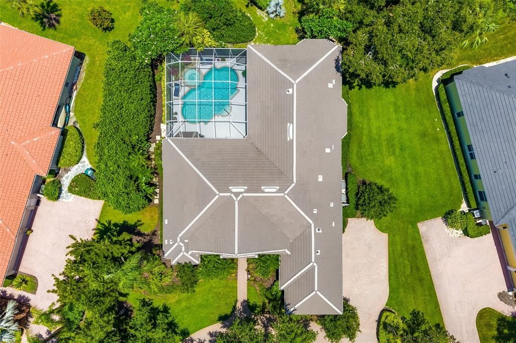 Activo con contrato: $1,074,900 (3 camas, 3 baños, 3174 Pies cuadrados)