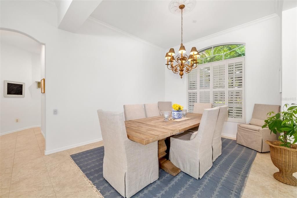 Activo con contrato: $1,074,900 (3 camas, 3 baños, 3174 Pies cuadrados)