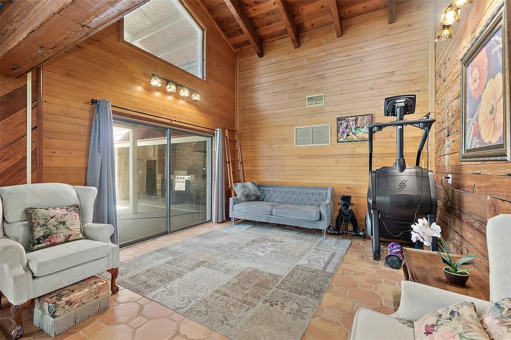 En Venta: $990,000 (6 camas, 4 baños, 6286 Pies cuadrados)