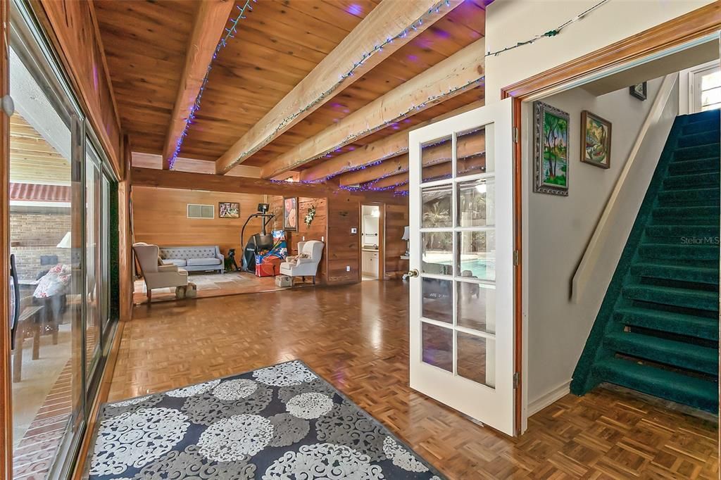 En Venta: $990,000 (6 camas, 4 baños, 6286 Pies cuadrados)