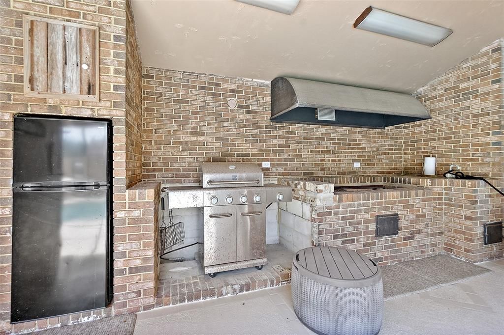 En Venta: $990,000 (6 camas, 4 baños, 6286 Pies cuadrados)