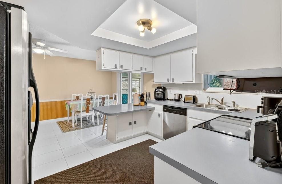 For Sale: $375,000 (3 beds, 2 baths, 2337 Square Feet)