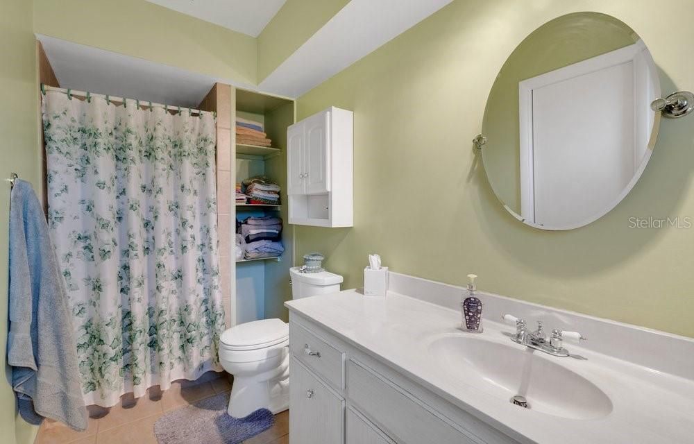 For Sale: $375,000 (3 beds, 2 baths, 2337 Square Feet)