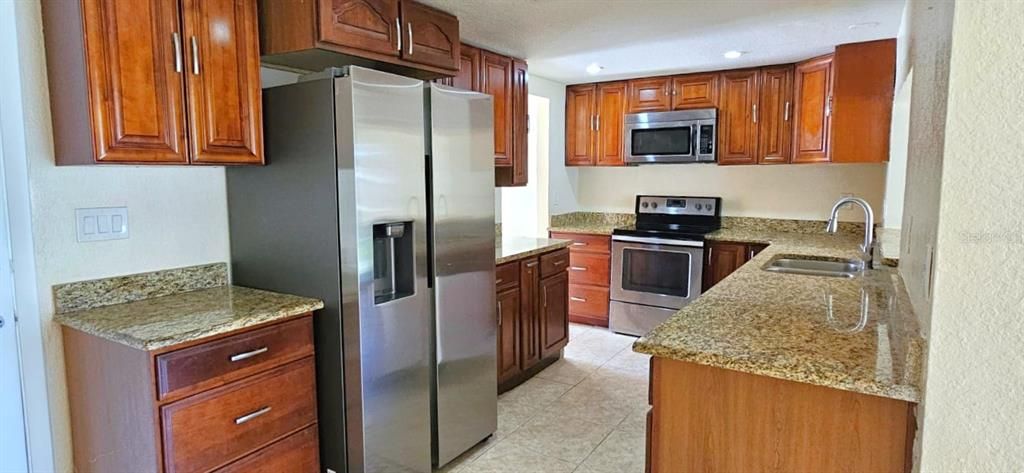 На продажу: $257,500 (3 спален, 2 ванн, 1542 Квадратных фут)