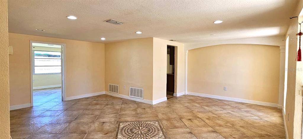 На продажу: $257,500 (3 спален, 2 ванн, 1542 Квадратных фут)