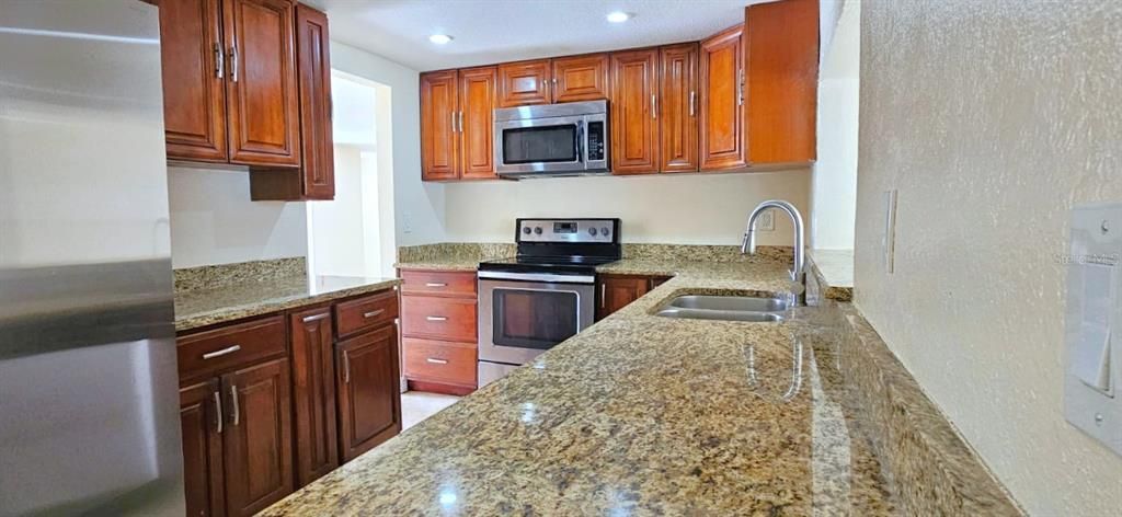 На продажу: $257,500 (3 спален, 2 ванн, 1542 Квадратных фут)