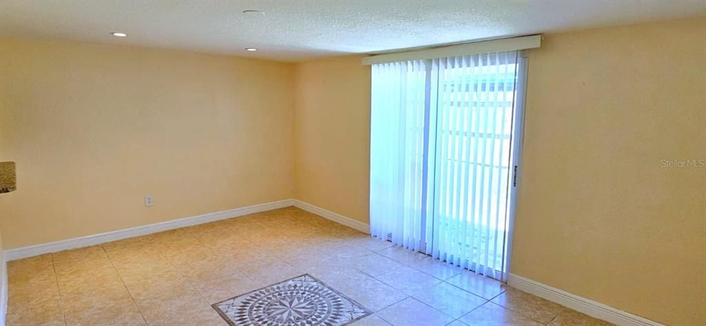 На продажу: $257,500 (3 спален, 2 ванн, 1542 Квадратных фут)