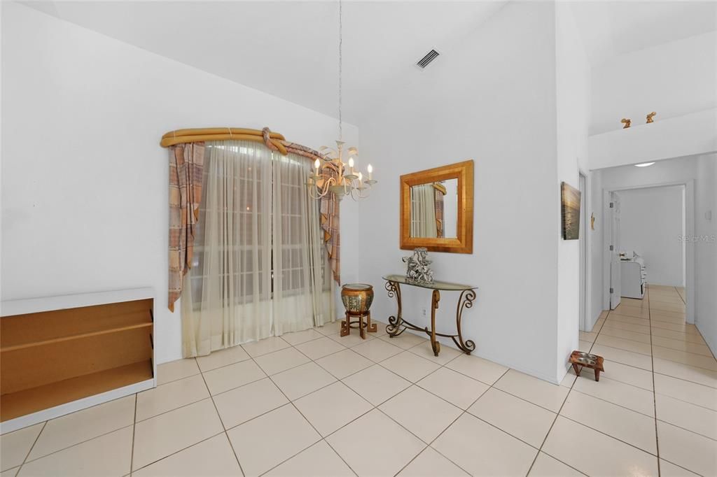 Под контрактом: $394,900 (3 спален, 2 ванн, 1924 Квадратных фут)