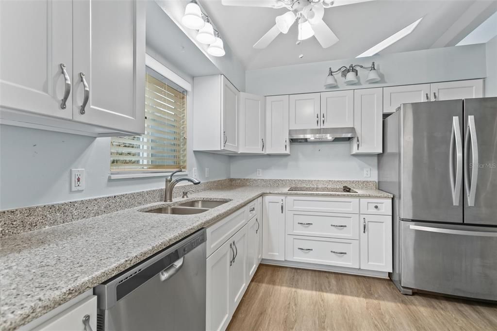 En Venta: $625,000 (3 camas, 2 baños, 2109 Pies cuadrados)