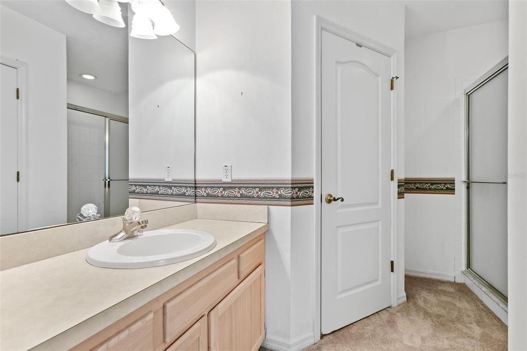 En Venta: $625,000 (3 camas, 2 baños, 2109 Pies cuadrados)
