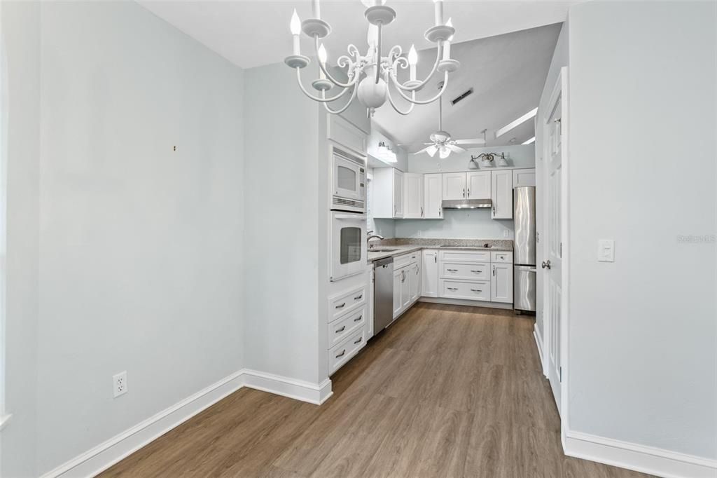 En Venta: $625,000 (3 camas, 2 baños, 2109 Pies cuadrados)