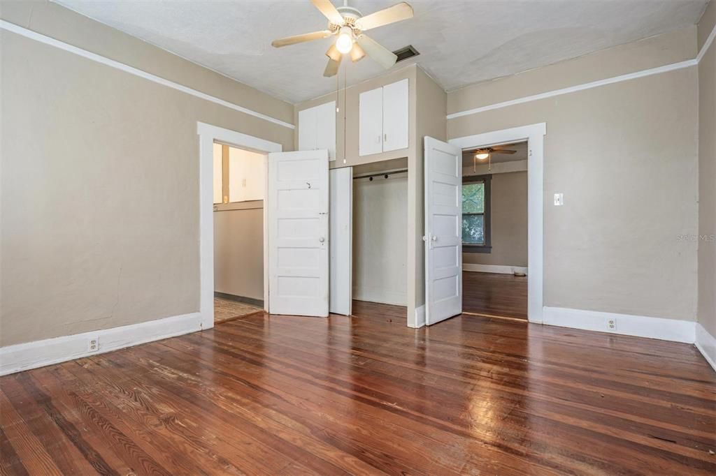 Activo con contrato: $275,000 (2 camas, 1 baños, 1200 Pies cuadrados)