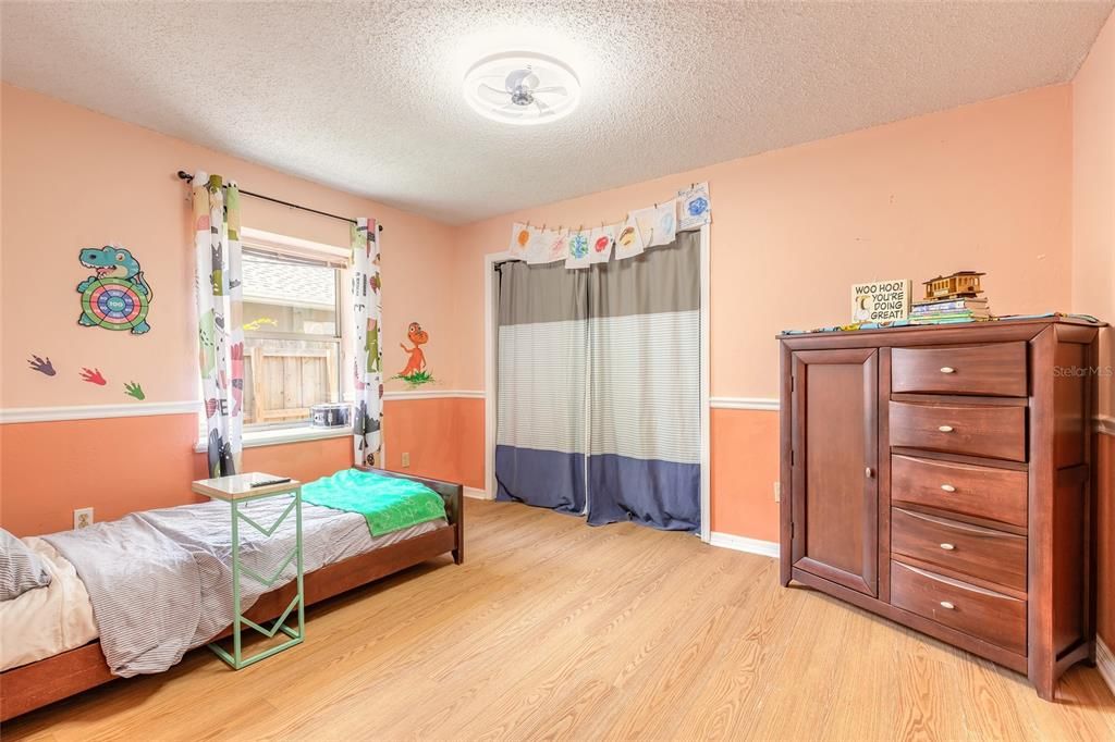 Active With Contract: $399,000 (3 beds, 2 baths, 2701 Square Feet)